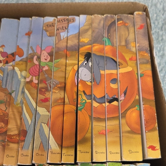 Disney Winnie the Pooh Puzzle Set Vibrant Multicolor - Picture 9 of 10